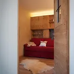 Alfonz Appartement *